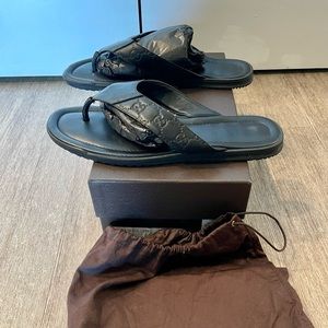 Like New Mens Gucci sandals